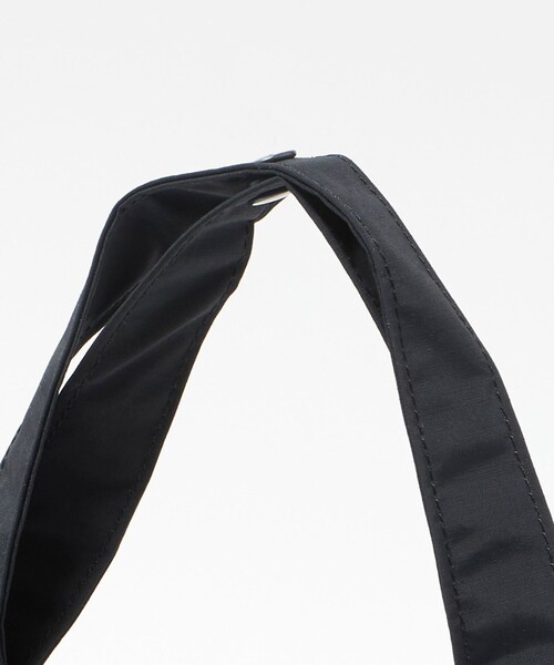 AIGLE(エーグル)の「<AIGLE> Tote with SLD(ショルダーバッグ・レディース・ブラック/ベージュ・FREE)」の8枚目の写真