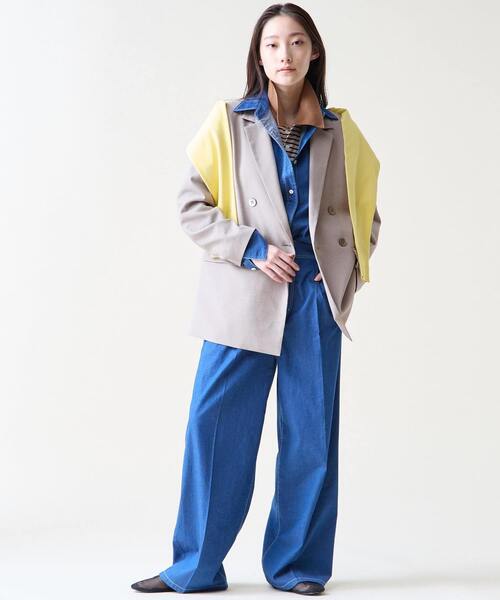 Tiara(ティアラ)の「デニムタックパンツ(デニムパンツ・レディース・インディゴブルー/ライトブルー・3/2)」の15枚目の写真