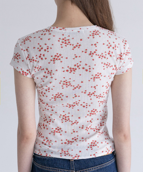 YAHNSISI(ヤーンシシ)の「アイレットベイビーショートスリーブ - ローズガーデン(Tシャツ/カットソー・レディース・その他・FREE)」の3枚目の写真