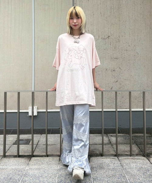 Candy Stripper(キャンディストリッパー)の「LOVE MYSELF UNICORN BIG Tシャツ(Tシャツ/カットソー・レディース・ブラック/オフホワイト/ピンク・FREE)」の13枚目の写真