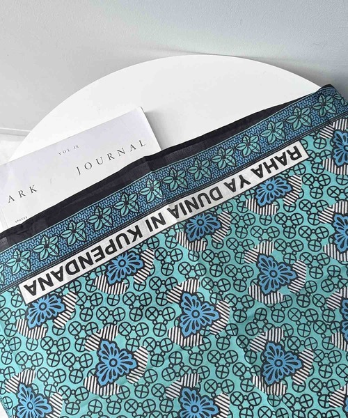 AS KNOW AS plus（アズノゥアズプラス）の「アフリカンプリント大判スカーフ 100 × 100（バンダナ/スカーフ・レディース・E/D/C/A/B・FREE）」の8枚目の写真