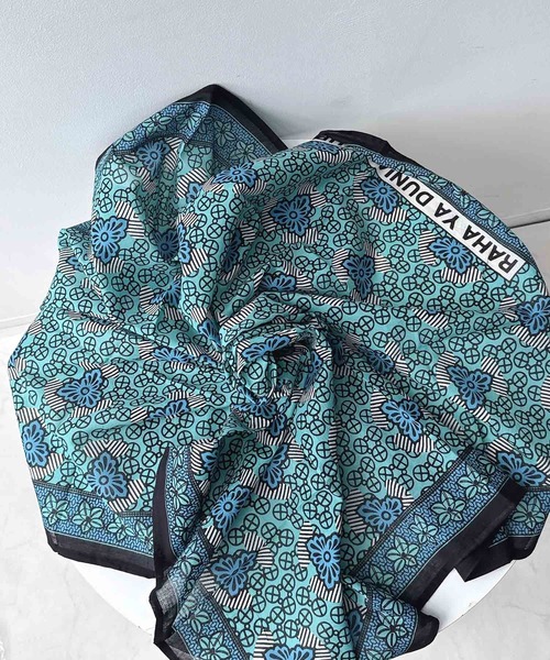 AS KNOW AS plus（アズノゥアズプラス）の「アフリカンプリント大判スカーフ 100 × 100（バンダナ/スカーフ・レディース・E/D/C/A/B・FREE）」の7枚目の写真