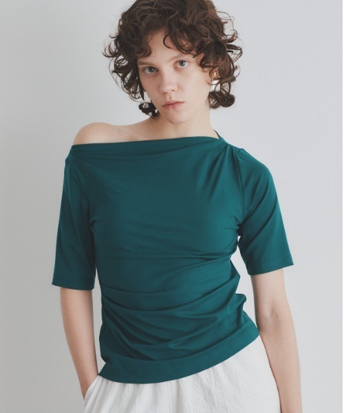 Muel Chic(ミュエルシック)の「Frow 2way CS フロウ2wayカットソー(Tシャツ/カットソー・レディース・ライトブルー/アイボリー/ブラック/レッド/グリーン・FREE)」の4枚目の写真