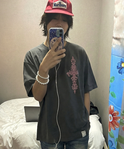 GRAVER（グレーバー）の「[ユニセックス]SIM CROSS 半袖Tシャツ_4色（Tシャツ/カットソー・レディース・ブラック/イエロー/ホワイト/チャコールグレー・SMALL/MEDIUM/LARGE/X-SMALL）」の5枚目の写真