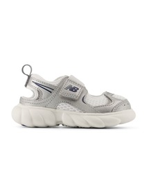 New Balance（ニューバランス）の「230 Hook and Loop（スニーカー）」