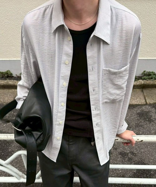 Chikashitsu +（チカシツプラス）の「【Chikashitsu +】soft cropped stripe shirt / 【チカシツプラス】ソフトクロップドストライプ長袖シャツ<着用動画あり>（シャツ/ブラウス・メンズ・ライトグレー/チャコール/ライトカーキ・ONE SIZE）」の21枚目の写真
