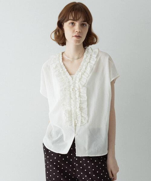 URBAN RESEARCH Sonny Label(アーバンリサーチサニーレーベル)の「Vネックフリルカラーブラウス(シャツ/ブラウス・レディース・ブラック/オフホワイト/ブルー/イエロー・FREE)」の7枚目の写真