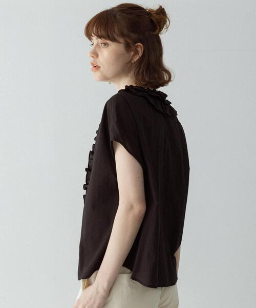URBAN RESEARCH Sonny Label(アーバンリサーチサニーレーベル)の「Vネックフリルカラーブラウス(シャツ/ブラウス・レディース・ブラック/オフホワイト/ブルー/イエロー・FREE)」の17枚目の写真