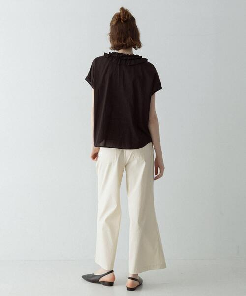 URBAN RESEARCH Sonny Label(アーバンリサーチサニーレーベル)の「Vネックフリルカラーブラウス(シャツ/ブラウス・レディース・ブラック/オフホワイト/ブルー/イエロー・FREE)」の20枚目の写真