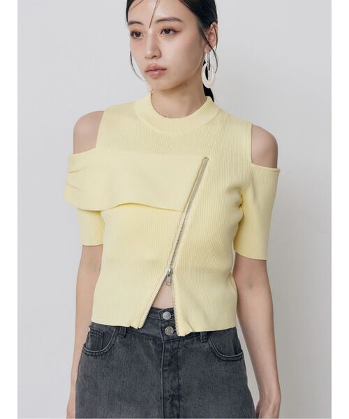 MURUA（ムルーア）の「ショルダーカットZIPハーフニット　夏服（ニット/セーター・レディース・ブラック/アイボリー/ピンク/イエロー・FREE）」の3枚目の写真