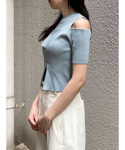 MURUA(ムルーア)の「ショルダーカットZIPハーフニット 夏服(ニット/セーター・レディース・ブラック/アイボリー/ピンク/イエロー/ブルー・FREE)」の16枚目の写真