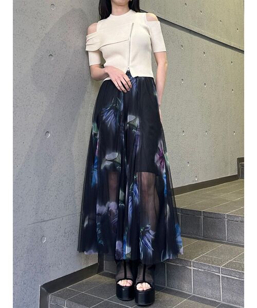 MURUA（ムルーア）の「ショルダーカットZIPハーフニット　夏服（ニット/セーター・レディース・ブラック/アイボリー/ピンク/イエロー・FREE）」の7枚目の写真