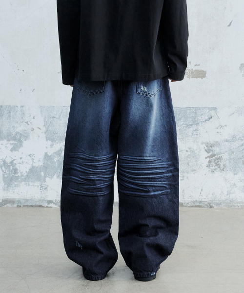 MAISON MINED(メゾンミネド)の「DESTROYED WASHING DENIM PANTS MID BLUE(デニムパンツ・メンズ・その他・SMALL/MEDIUM/LARGE)」の4枚目の写真