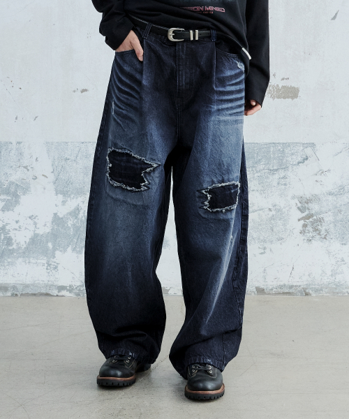 MAISON MINED(メゾンミネド)の「DESTROYED WASHING DENIM PANTS MID BLUE(デニムパンツ・メンズ・その他・SMALL/MEDIUM/LARGE)」の2枚目の写真