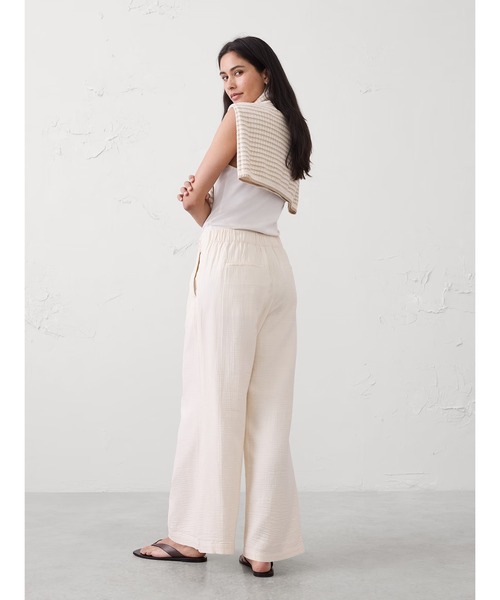 BANANA REPUBLIC FACTORY STORE(バナナリパブリック ファクトリーストア)の「BANANA REPUBLIC FACTORY STORE Anyday ワイドレッグ ハイライズ ガーゼ パンツ(その他パンツ・レディース・アイボリー/ベージュ・L/M/S/XS)」の5枚目の写真