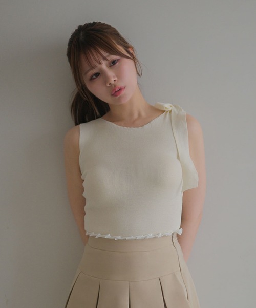 M DOLLY（エムドリー）の「Shoulder ribbon elsie knit tops / ショルダーリボンエルシーニットトップス（Tシャツ/カットソー・レディース・アイボリー/ライトブルー/ブラック/ピンク・FREE）」の9枚目の写真