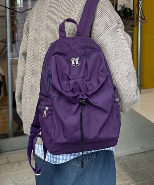 yuue' ( wear )(ユーイ)の「マルチポケットリュックサック/通勤通学/ナップサック/A4サイズ対応(バックパック/リュック・レディース・パープル/アイボリー/ブラック・FREE)」の1枚目の写真