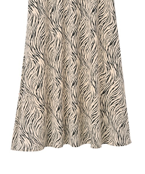 marjour（マージュール）の「NUANCE ZEBRA SKIRT（スカート・レディース・ベージュ・M/S）」の12枚目の写真