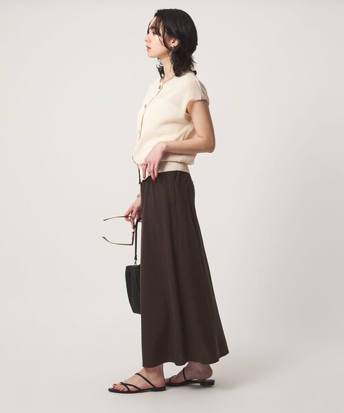 green label relaxing(グリーンレーベルリラクシング)の「BREEZE LINEN ブリーズリネン ナロー スカート(スカート・レディース・ダークブラウン/オリーブ・36/38)」の18枚目の写真