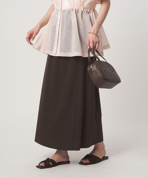 green label relaxing(グリーンレーベルリラクシング)の「BREEZE LINEN ブリーズリネン ナロー スカート(スカート・レディース・ダークブラウン/オリーブ・36/38)」の21枚目の写真