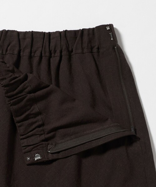 green label relaxing(グリーンレーベルリラクシング)の「BREEZE LINEN ブリーズリネン ナロー スカート(スカート・レディース・ダークブラウン/オリーブ・36/38)」の9枚目の写真