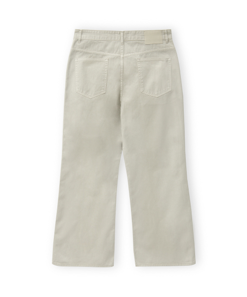 BROWNYARD(ブラウンヤード)の「ウォッシュドブーツカットデニム、ストーン(デニムパンツ・メンズ・その他・3/4/5/6)」の2枚目の写真