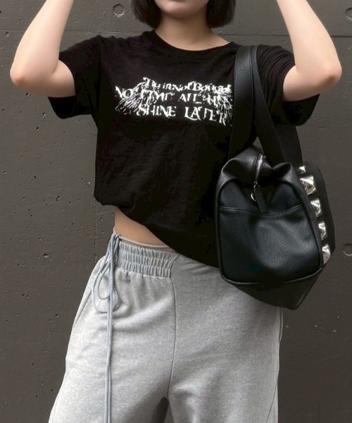 Chikashitsu +】distorted logo crop t-shirt (2color