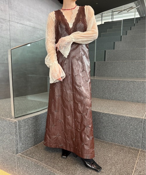 Ameri（アメリ）の「CHRISTINE EMBROIDERY DRESS（ドレス・レディース・アイボリー/ブラウン/ブラック・MEDIUM/SMALL）」の12枚目の写真