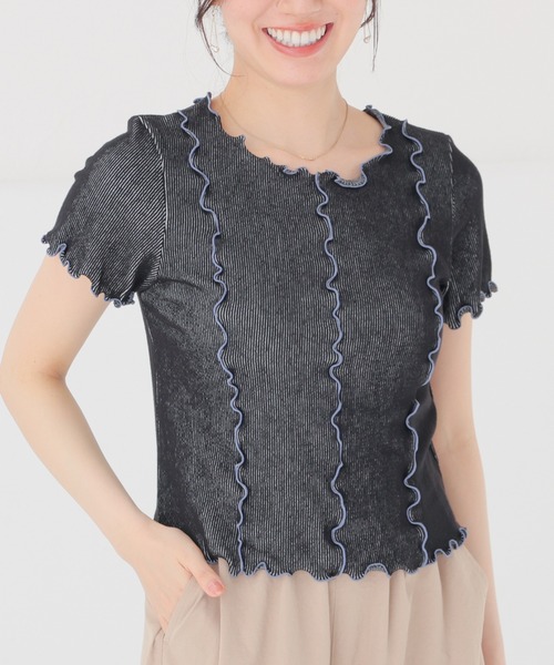 Honeys(ハニーズ)の「配色メロートップス(Tシャツ/カットソー・レディース・アイボリー/ライトブルー/レッド/ブラック・S/M/L/LL)」の3枚目の写真