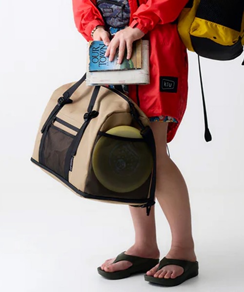 KiU(キウ)の「【KiU】600D キャリーオンボストントラベルバッグ(38L)(ボストンバッグ・レディース・ベージュ/レオパード/ブラック/その他2/マルチ・FREE)」の2枚目の写真