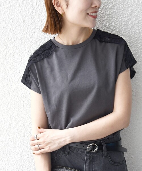 SHIPS any(シップス エニィ)の「SHIPS any:〈洗濯機可能〉ジャージー フレンチスリーブ レース TEE(Tシャツ/カットソー・レディース・ブラック/ベージュ/ホワイト/チャコールグレー・ONE SIZE)」の4枚目の写真