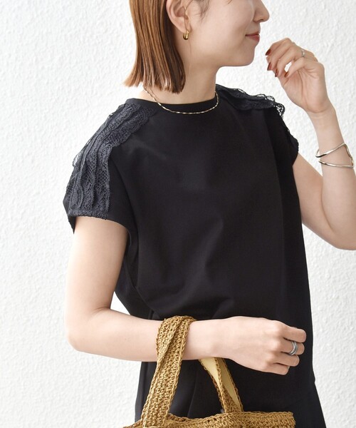 SHIPS any(シップス エニィ)の「SHIPS any:〈洗濯機可能〉ジャージー フレンチスリーブ レース TEE(Tシャツ/カットソー・レディース・ブラック/ベージュ/ホワイト/チャコールグレー・ONE SIZE)」の3枚目の写真