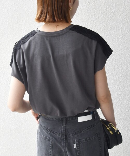 SHIPS any(シップス エニィ)の「SHIPS any:〈洗濯機可能〉ジャージー フレンチスリーブ レース TEE(Tシャツ/カットソー・レディース・ブラック/ベージュ/ホワイト/チャコールグレー・ONE SIZE)」の18枚目の写真