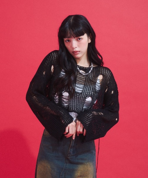 GAB GAB(ガブガブ)の「Distressed Cropped Knit Top/ダメージクロップドニット(ニット/セーター・レディース・ホワイト/ブラック・FREE)」の4枚目の写真