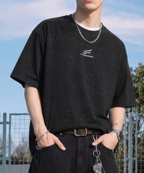 B.R.U(ブル)の「ショルダーラインワンポイント刺繍Tシャツ(Tシャツ/カットソー・メンズ・ホワイト/ブラック/チャコールグレー・FREE)」の3枚目の写真
