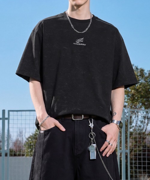 B.R.U(ブル)の「ショルダーラインワンポイント刺繍Tシャツ(Tシャツ/カットソー・メンズ・ホワイト/ブラック/チャコールグレー・FREE)」の8枚目の写真
