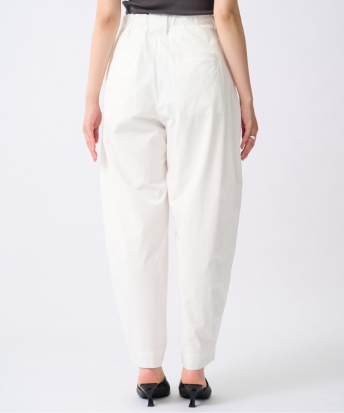 OMMO(オーエムエムオー)の「【OMMO(オーエムエムオー)】EASY WIDE TUCK PT/イージーワイドタックパンツ(チノパンツ・レディース・ホワイト/ピンク/ブラック・36/38)」の22枚目の写真