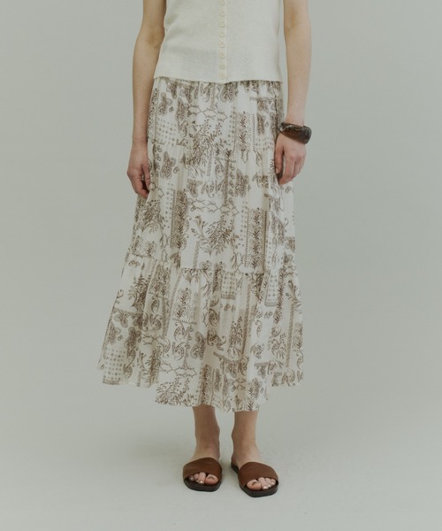 Plumel(プルメル)の「Paisley Pattern Skirt / ペイズリーパターンスカート(スカート・レディース・ブラック/オフホワイト・MEDIUM)」の18枚目の写真