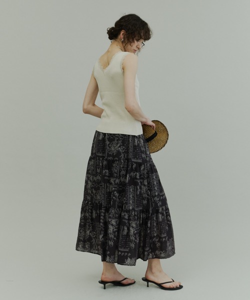 Plumel(プルメル)の「Paisley Pattern Skirt / ペイズリーパターンスカート(スカート・レディース・ブラック/オフホワイト・MEDIUM)」の5枚目の写真