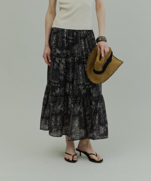 Plumel(プルメル)の「Paisley Pattern Skirt / ペイズリーパターンスカート(スカート・レディース・ブラック/オフホワイト・MEDIUM)」の17枚目の写真
