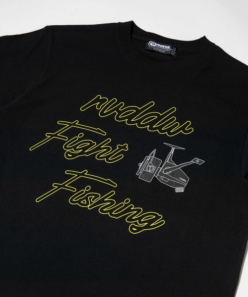 reversal.dogi.design.works（リバーサル・ドーギ・デザイン・ワークス）の「＜reversal/リバーサル＞FISHING REEL COTTON TEE フィッシィング リール コットン Tシャツ（Tシャツ/カットソー・メンズ・ホワイト/ブラック・M/L/2XL/XL）」の5枚目の写真