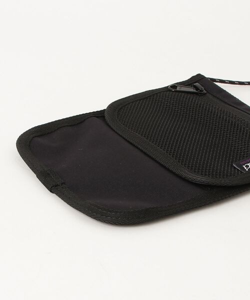 Gramicci(グラミチ)の「【RE】【GRAMICCI(グラミチ) 】CORDURA NECK POUCH(ショルダーバッグ・メンズ・オリーブ/ブラック・FREE)」の11枚目の写真