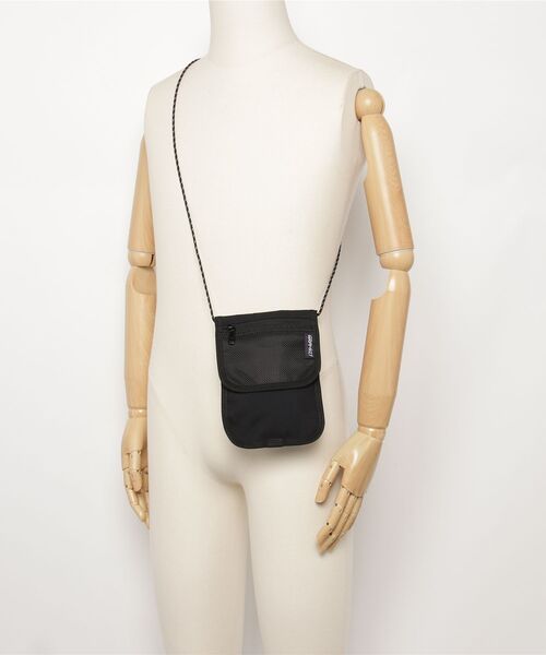 Gramicci(グラミチ)の「【RE】【GRAMICCI(グラミチ) 】CORDURA NECK POUCH(ショルダーバッグ・メンズ・オリーブ/ブラック・FREE)」の13枚目の写真