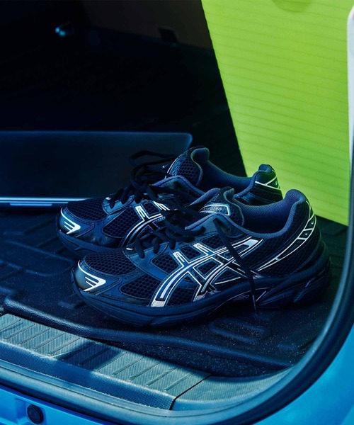 ASICS（アシックス）の「ASICS/アシックス GEL-1130 1201A906（スニーカー・メンズ・ブラック×シルバー・23.0cm/23.5cm/24.5cm/25.0cm/24.0cm）」の3枚目の写真