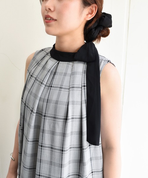 styiro（スタイロ）の「チェック柄ティアードロングワンピース バックリボン 秋 冬 大人カジュアル ガーリー 紅葉 デート（ワンピース・レディース・ベージュ/グレー/アイボリー・FREE）」の7枚目の写真