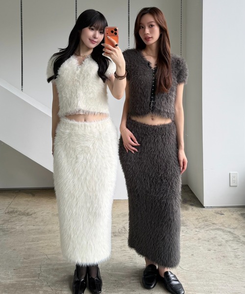 SENEE（セニー）の「feather knit long skirt（フェザーニットロングスカート）（スカート・レディース・アイボリー/ブラック/グレー・SMALL/MEDIUM）」の4枚目の写真