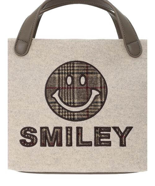 Te chichi(テチチ)の「SMILEY柄生地刺繍トートバッグ(ハンドバッグ・レディース・グレー/ベージュ・F)」の8枚目の写真
