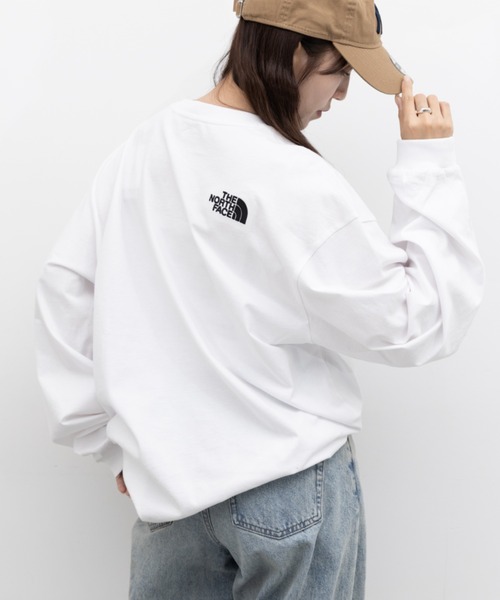 THE NORTH FACE(ザノースフェイス)の「国内未発売 THE NORTH FACE(ザ・ノースフェイス)/ワンポイント ロゴ刺繍 長袖 ロンT/ESSENTIAL L/S R/TEE(Tシャツ/カットソー・レディース・ホワイト系その他/ブラック系その他・M/XL/L)」の7枚目の写真