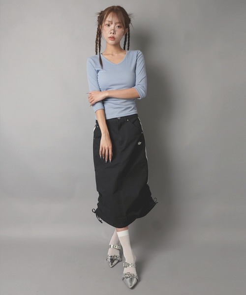 SPINNS(スピンズ)の「Vネック7分丈カットソー/カラーカットソー/韓国ガーリー(Tシャツ/カットソー・レディース・サックスブルー/パープル/グリーン/ブラック/ブラウン・ONESIZE)」の12枚目の写真
