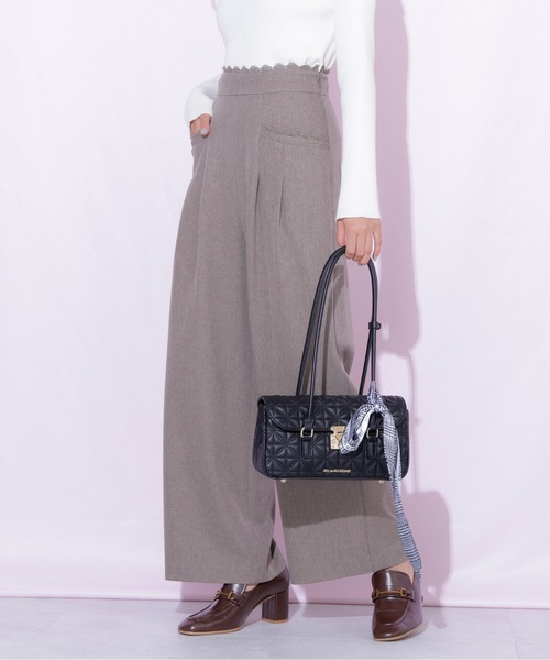 JILL by JILL STUART(ジルバイジルスチュアート)の「スカラップレースワイドパンツ(その他パンツ・レディース・ベージュ/グレー・MEDIUM/SMALL)」の2枚目の写真